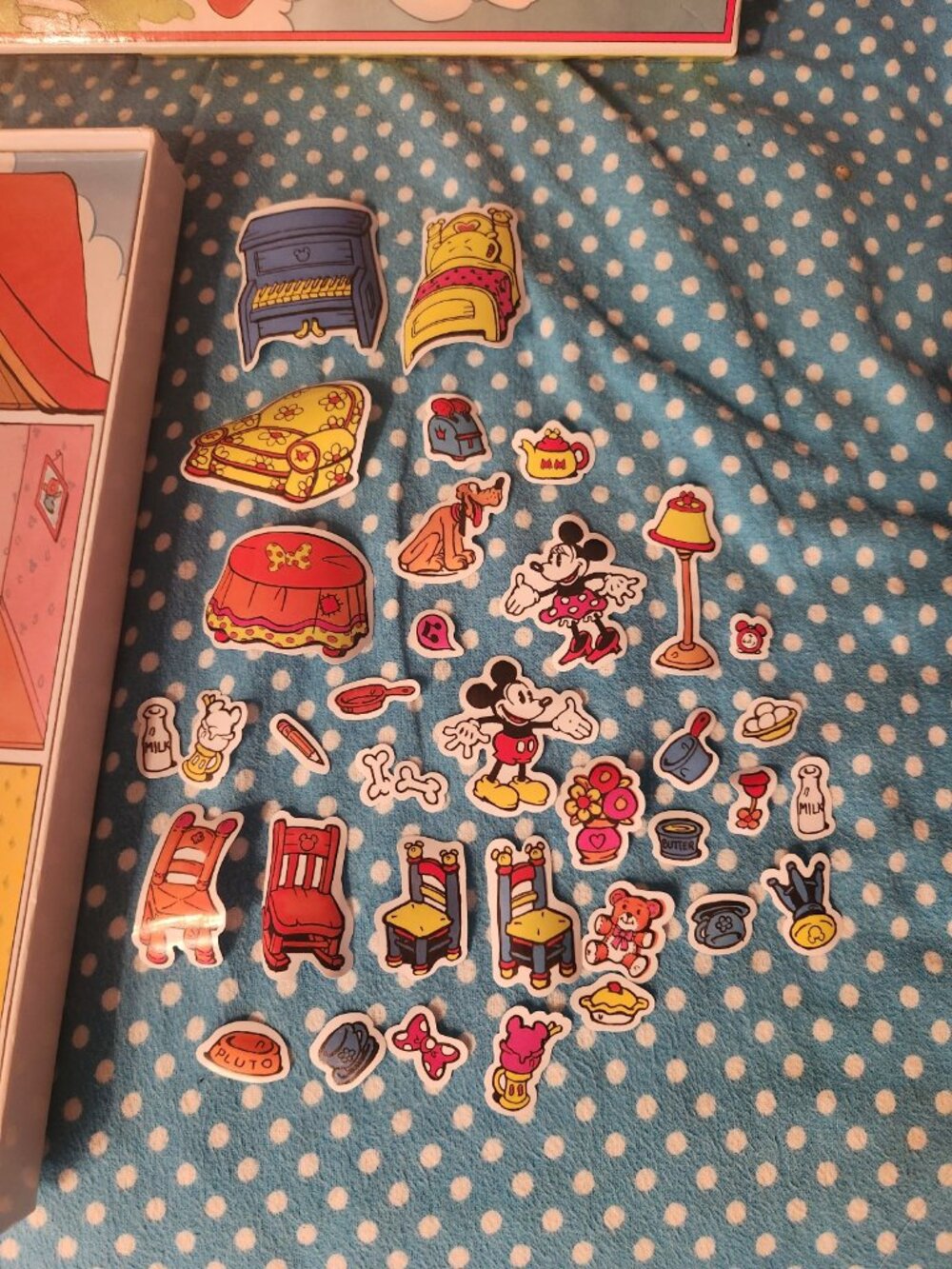 Mickey Mouse Play House Colorforms Set - Picture 3 of 3